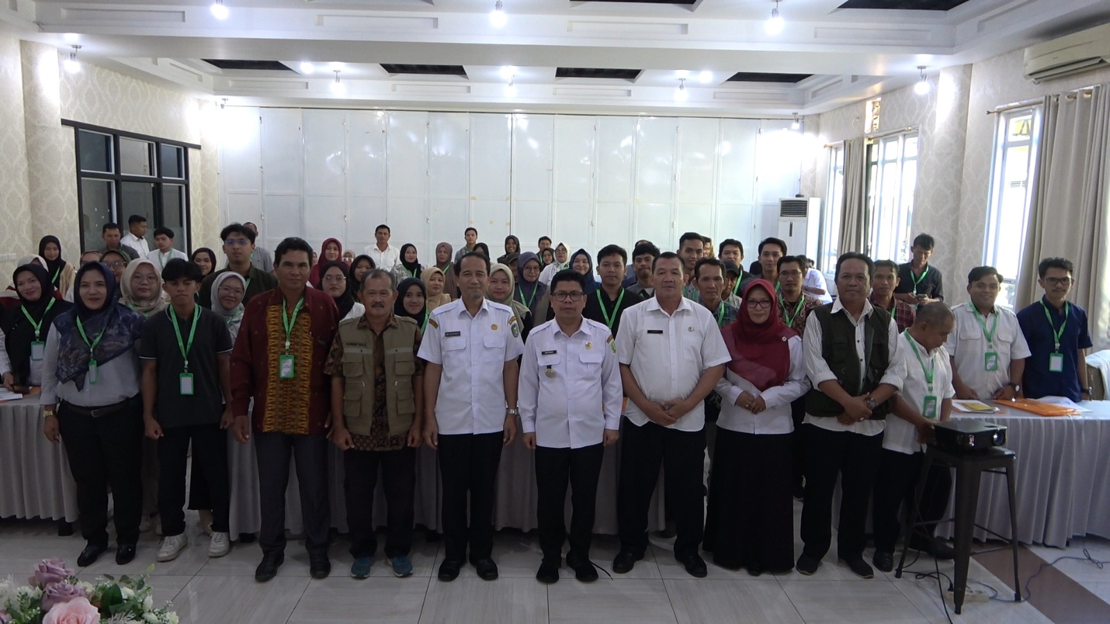 Hadir dalam Evaluasi Verval Kepesertaan PBI Pusat dan Daerah , Bupati Satono Apresiasi kerja Keras Penuh Ikhlas Petugas Pengisi data serta Pihak terkait