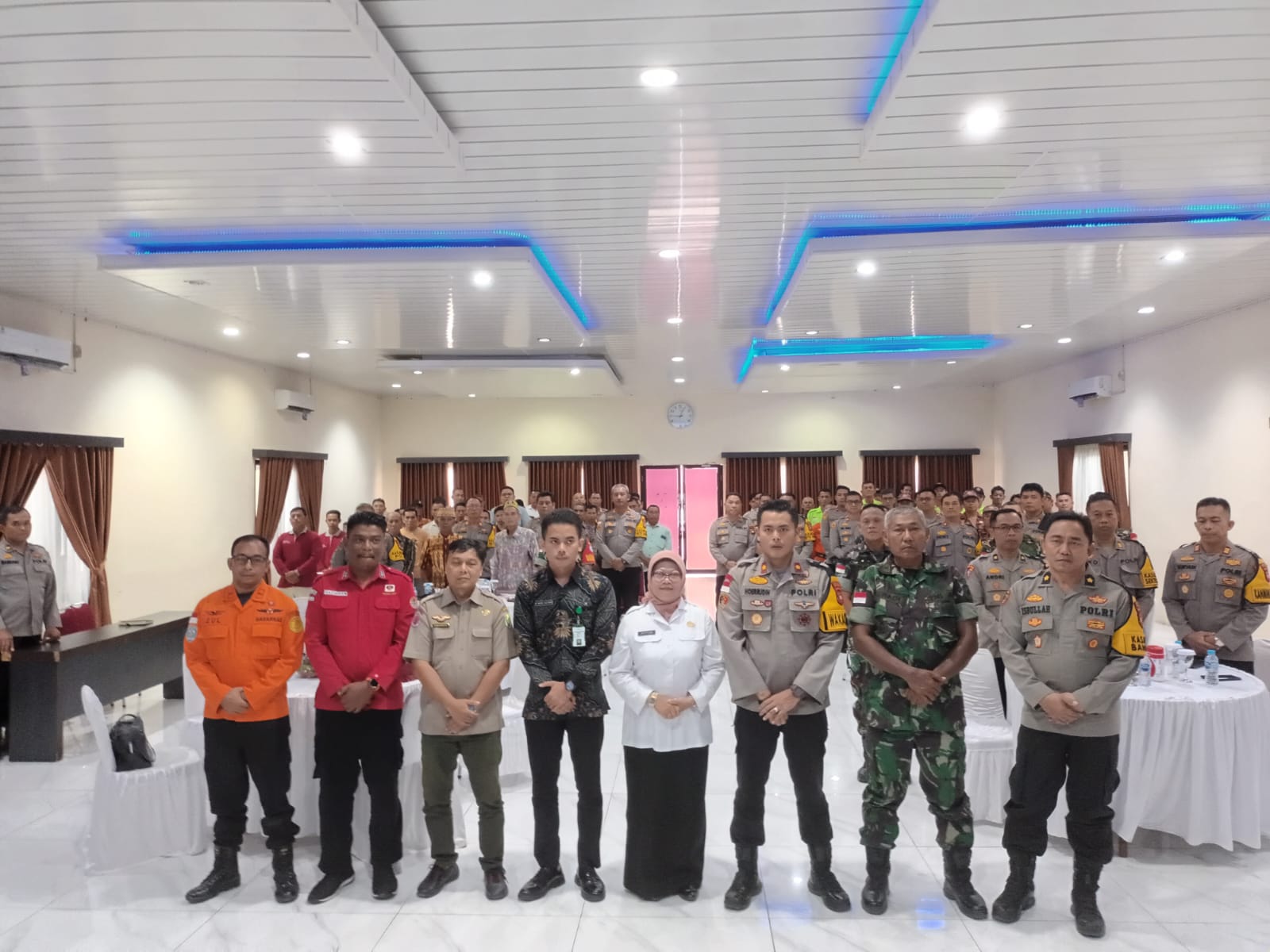Asisten I Setda Sambas Hadiri Tatap Muka di Polres Sambas Bahas Penanggulangan Bencana dan Karhutla