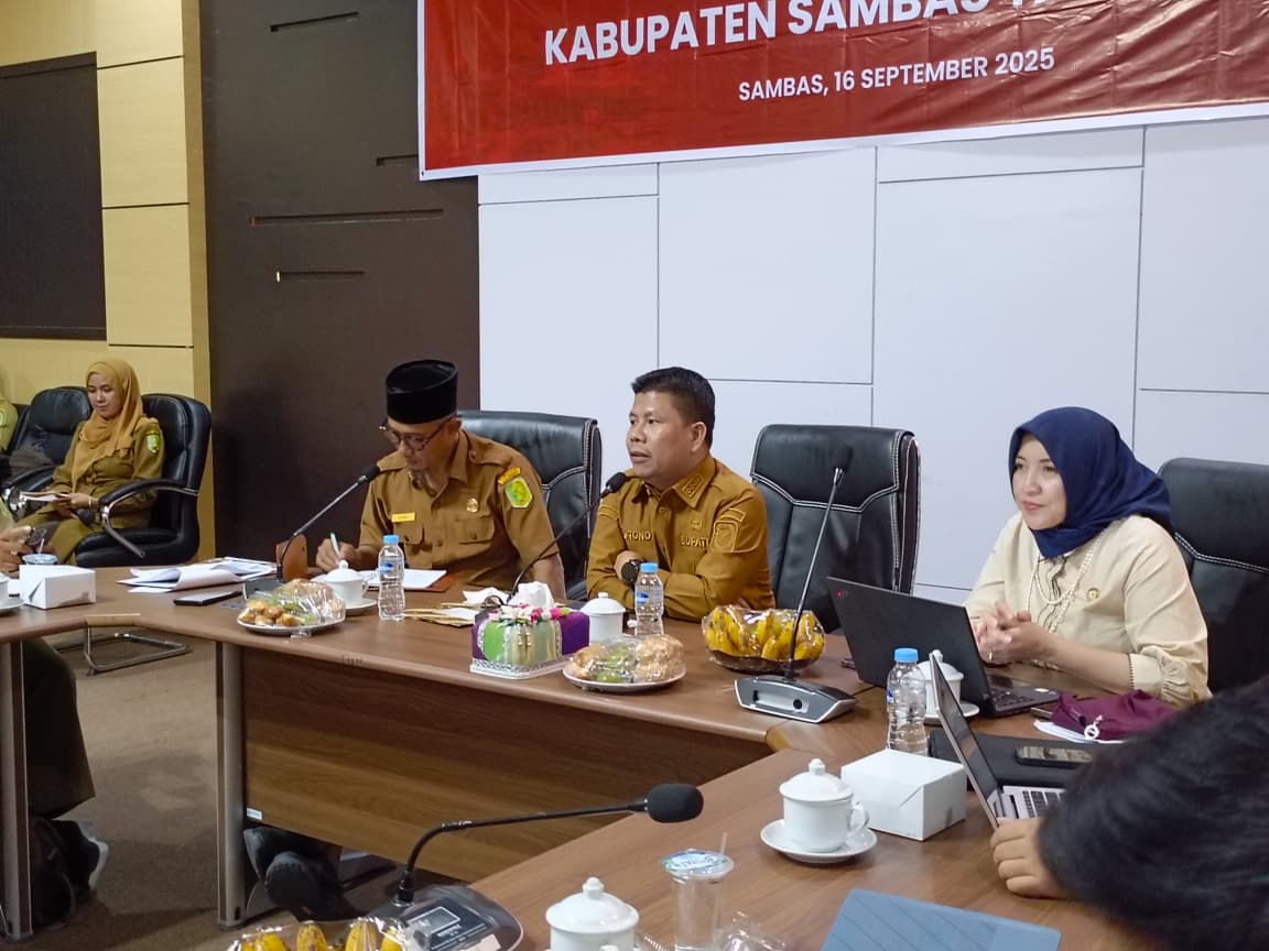 Bupati Sambas Buka Rapat Pleno Tpkad 2025, Tegaskan Komitmen Percepatan Inklusi Keuangan