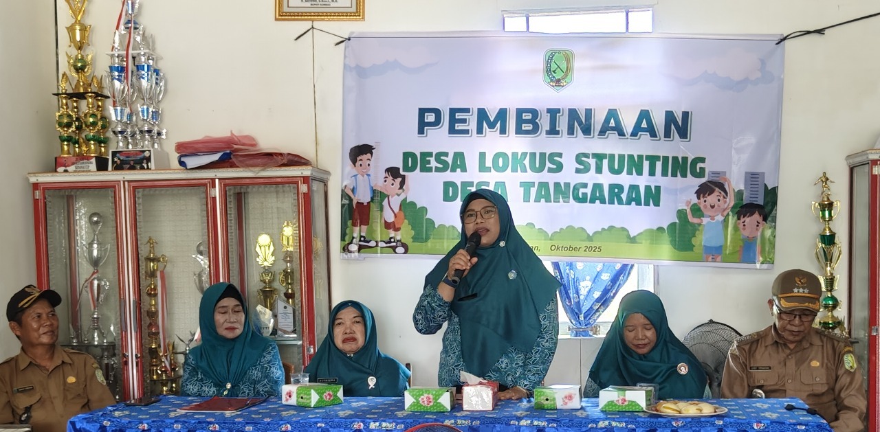 TEKAN  STUNTING DI KABUPATEN SAMBAS, KETUA TP PKK YUNISA LAKUKAN PEMBINAAN  KADER DESA TANGARAN