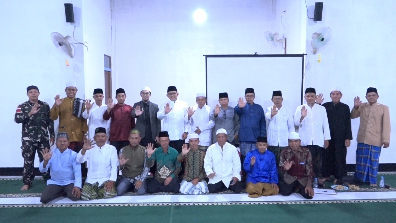 WAKIL BUPATI SAMBAS HADIRI PERINGATAN ISRA’ MI’RAJ DI TEKARANG, TEKANKAN KETELADANAN NABI MUHAMMAD SAW