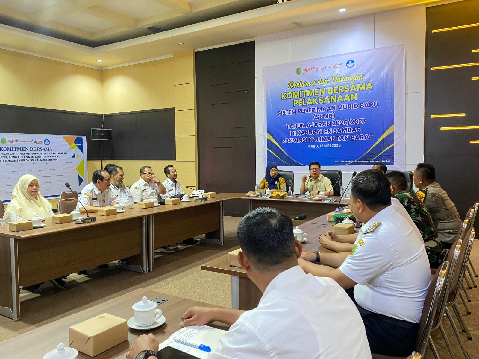 Wujudkan SPMB Objektif dan Transparan, Bupati Sambas Pimpin Penandatanganan Pakta Integritas TA 2026/2027