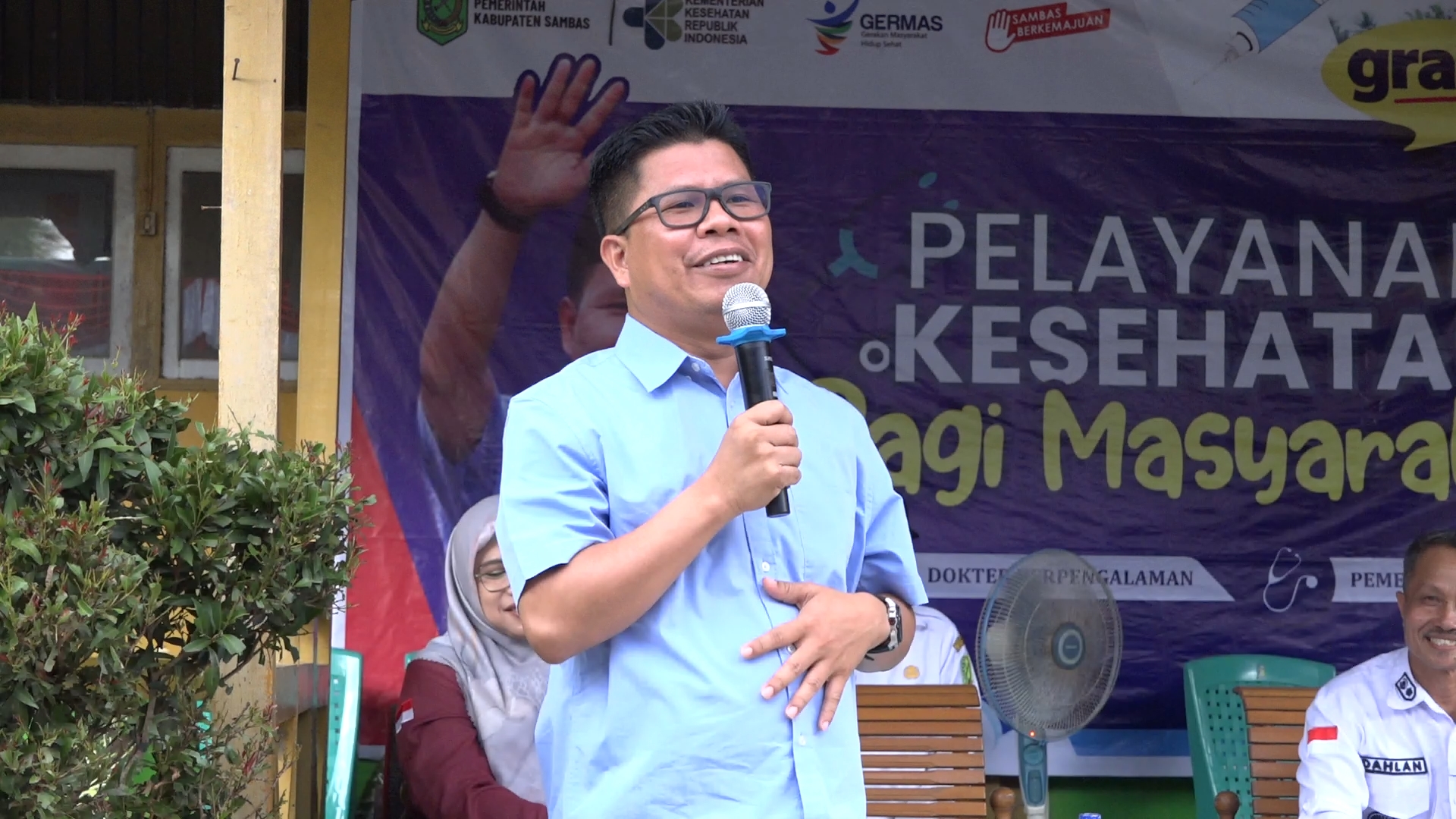 BUPATI SATONO TINJAU PELAYANAN BEROBAT GRATIS DI SEPINGGAN